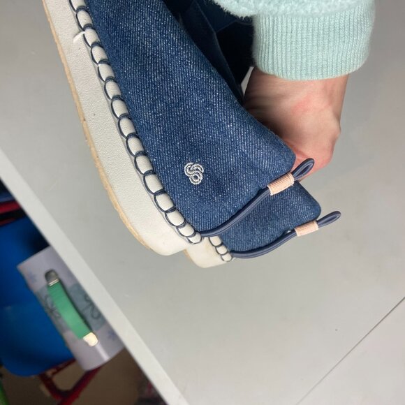 Clarks Women's Size 10 Cloudsteppers Step Glow Slip Chambray Denim Blue Casual - Picture 5 of 8